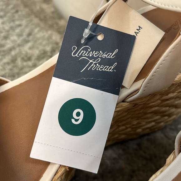 NWT Universal Thread Woman’s Alisha Platform Wedge Heels with Memory Foam Insole - Picture 6 of 7